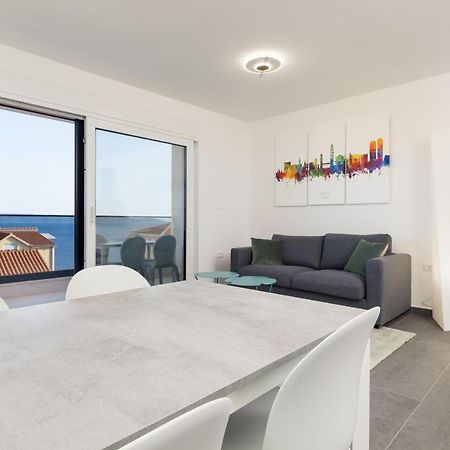 Luxury Apartment- Balcony- Private Rooftop And Jacuzzi- Common Pool Trogir Eksteriør bilde