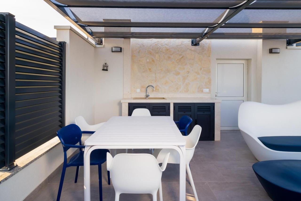 Luxury Apartment- Balcony- Private Rooftop And Jacuzzi- Common Pool Trogir Eksteriør bilde