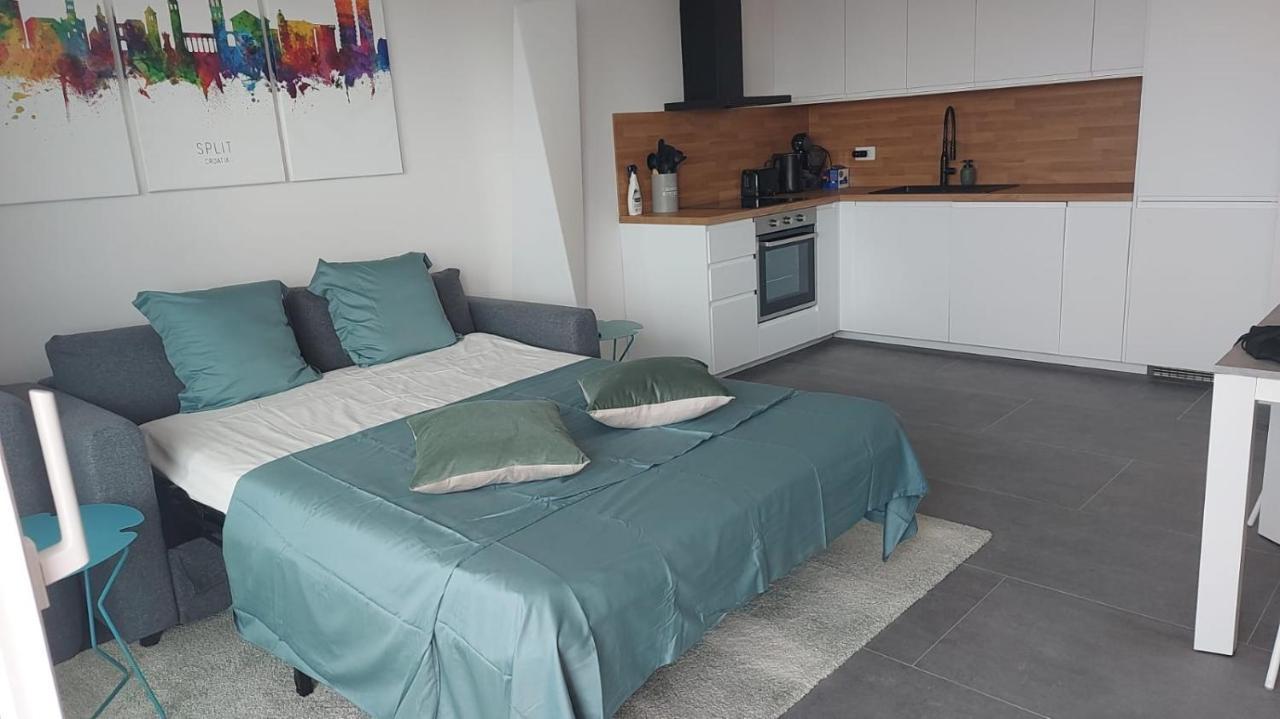 Luxury Apartment- Balcony- Private Rooftop And Jacuzzi- Common Pool Trogir Eksteriør bilde